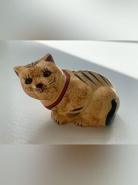 Vintage Franklin Mint Curio Cabinet Cat Figurine Kitten Orange Chalkware Tabby